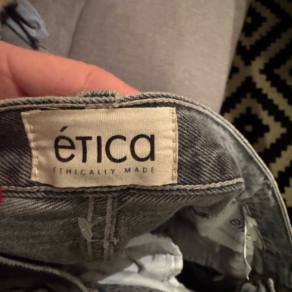 Etica Devon Wide Leg Jeans Faded Black Gray Raw Hem Womens - Picture 3 of 5